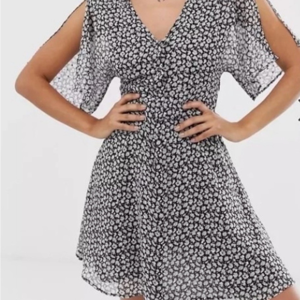 AllSaints Black and White Mini Floral V-Neck Dress